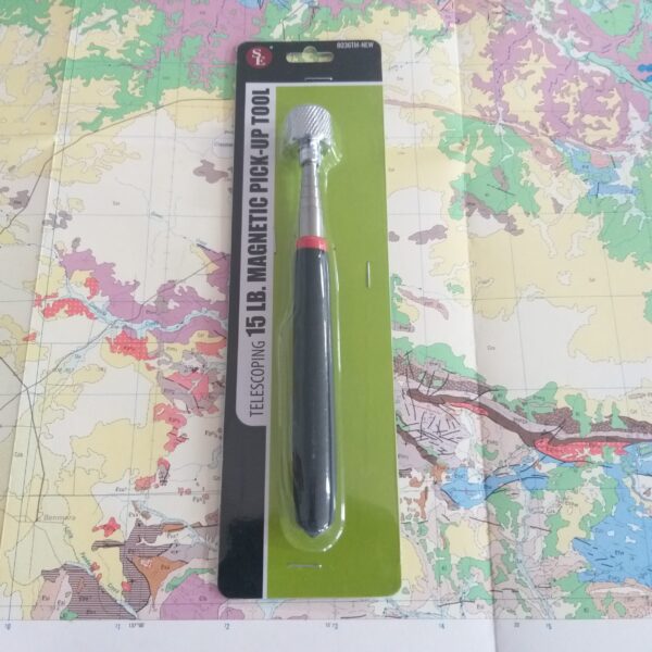 Telescoping 30 LB Magnetic Pick-Up Tool